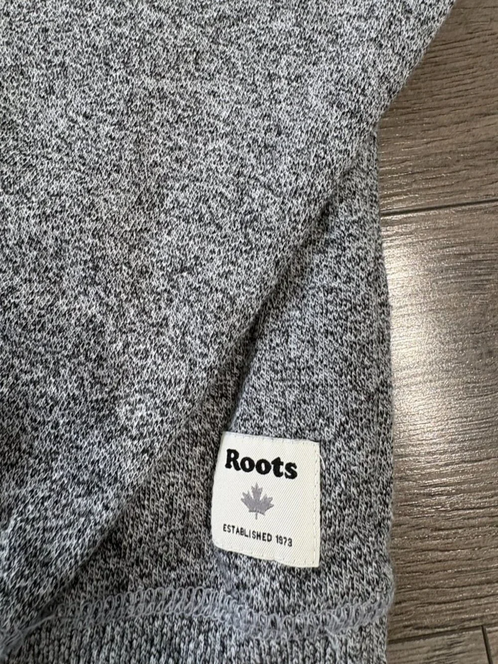 Ladies Roots Heather Gray Logo Hoodie – Size Small – Great Condition - Picture 4 of 13